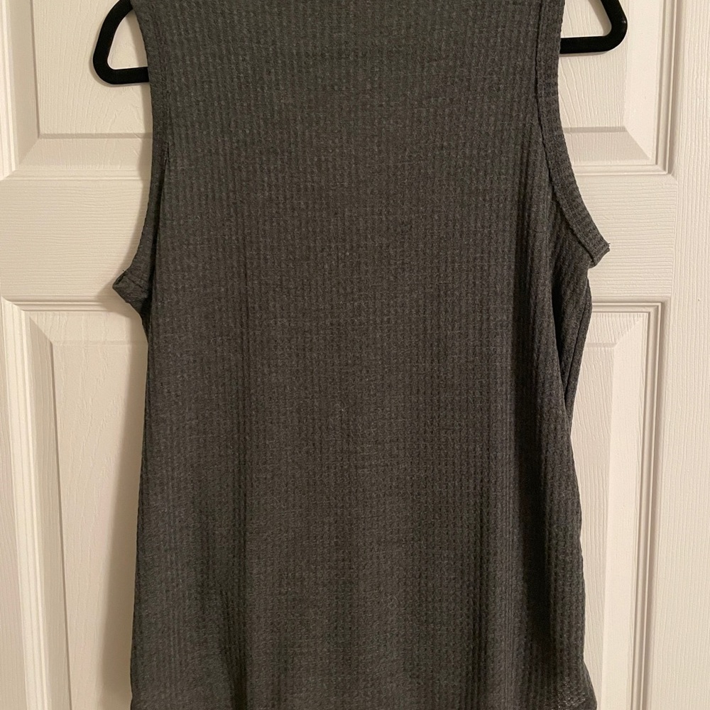Tank Top - Picture 4 of 4